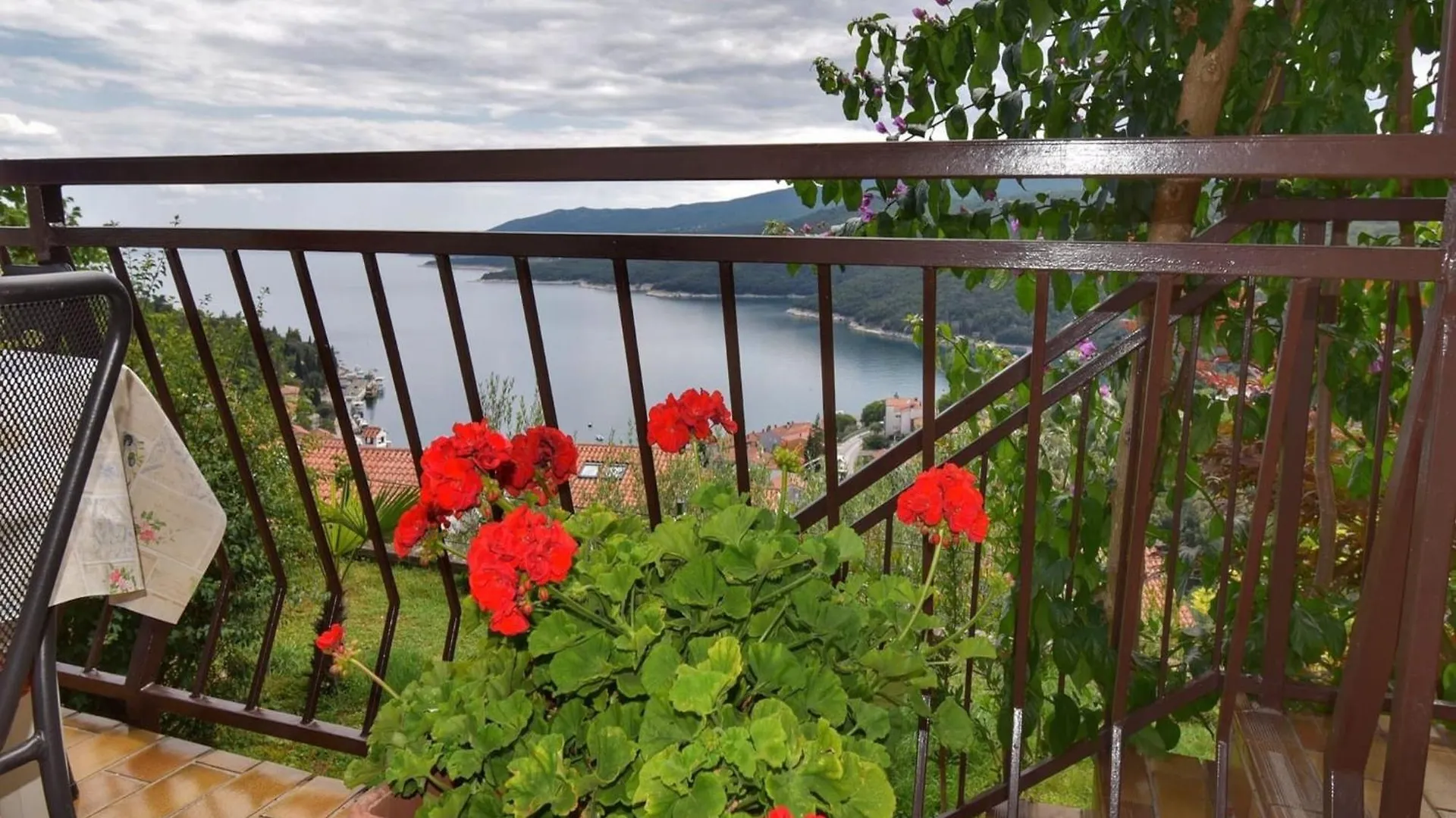 2 Bedroom Apartment In Rabac