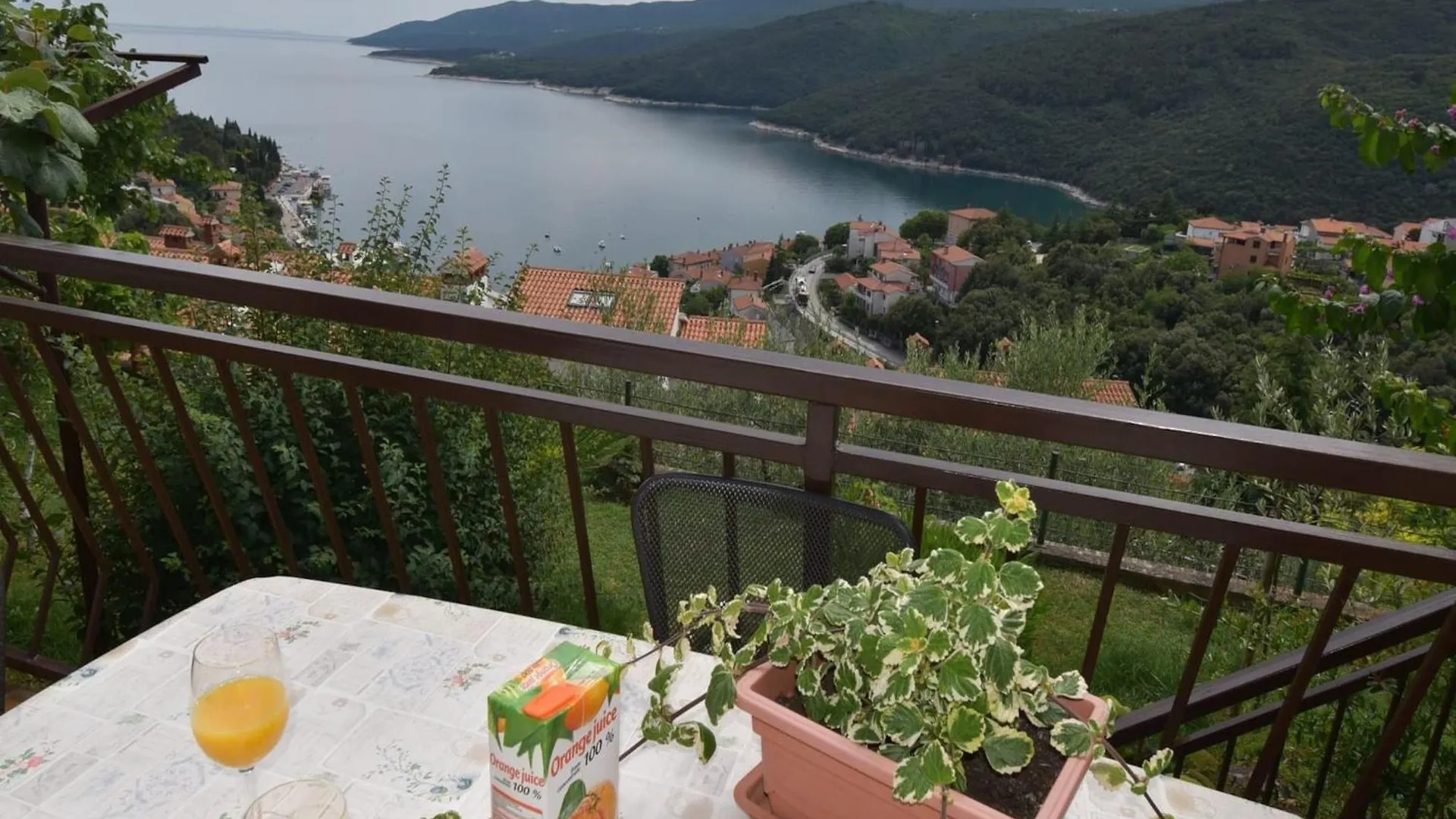 2 Bedroom Apartment In Rabac