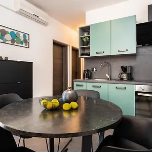 Valentino Apartment